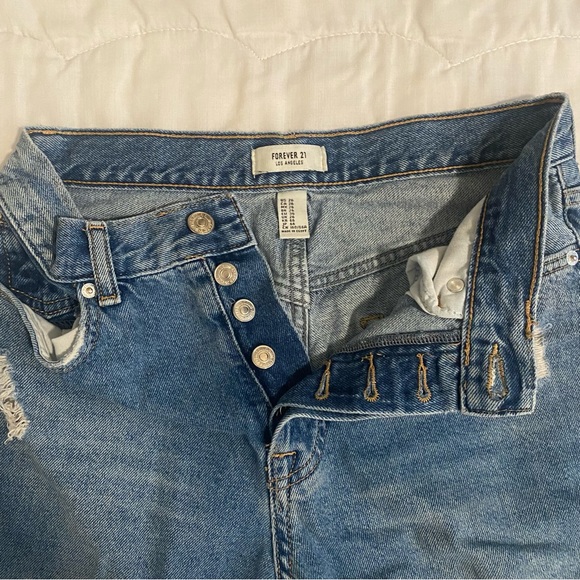 Forever 21 Jeans - Picture 2 of 4